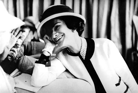 chanel la mode passe le style reste|Coco Chanel : ses 10 citations mythiques .